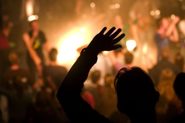 1 Chroniques 16.34-35